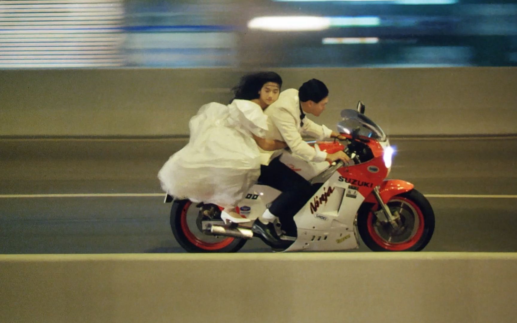 90年上映，如今还被央视反复重播，这部经典爱情片，足以载入影史！《天若有情》