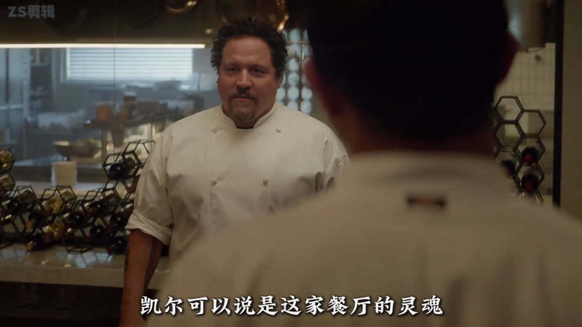 “这个五星级大厨只是想搞点创新，就被老板当场炒了鱿鱼”高分电影《落魄大厨》：厨子用一辆流动餐车，重启人生与温情